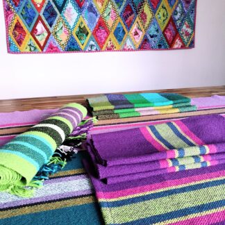 TAFELLOPER/PLACEMATS weven op een tafelgetouw, minimaal 1, maximaal 6 personen